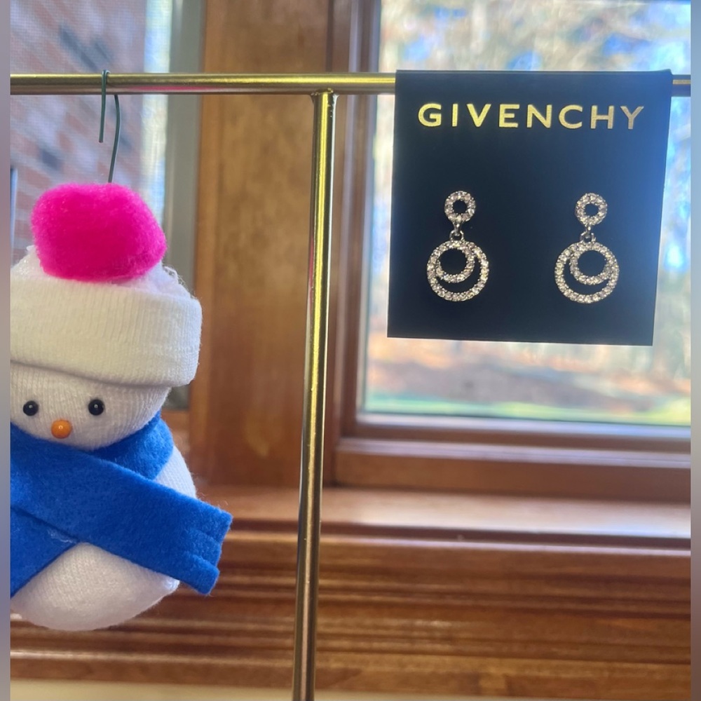 2 PC Set! Givenchy Bracelet & Earrings Set 💎 - Picture 16 of 16